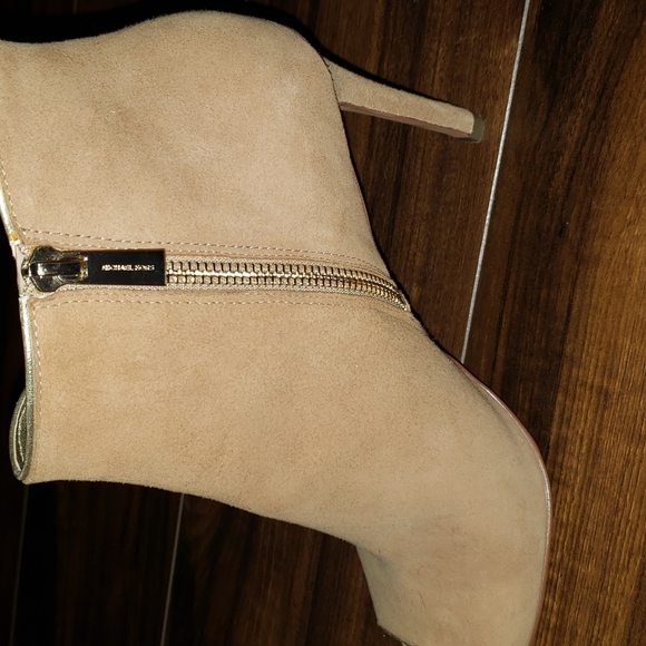 Micheal Kors open toe heels - Picture 4 of 4